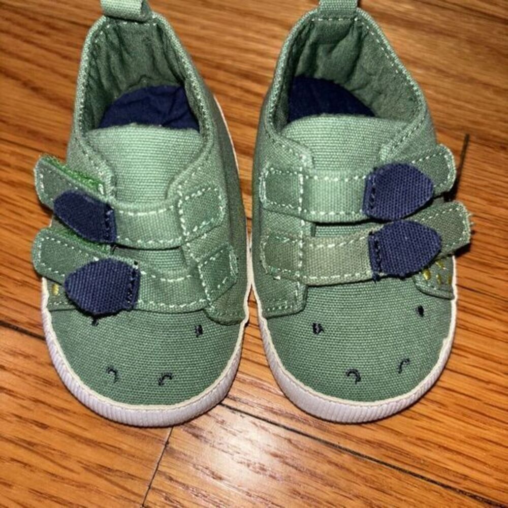 Newborn Baby Boy shoes Size 0-3 Month Child Of Mine By Carters Green